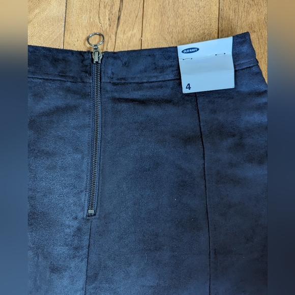 Suede Black Mini Skirt - Old Navy - Picture 4 of 5